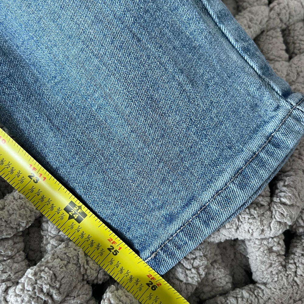Lucky Brand Light Blue Skinny Jeans - Picture 6 of 7